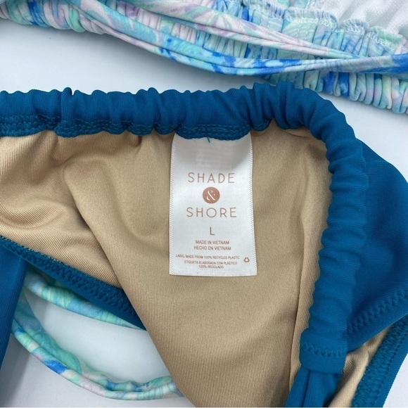 Shade & Shore Adjustable Coverage Floral and Blue Bikini- Large - Picture 5 of 5
